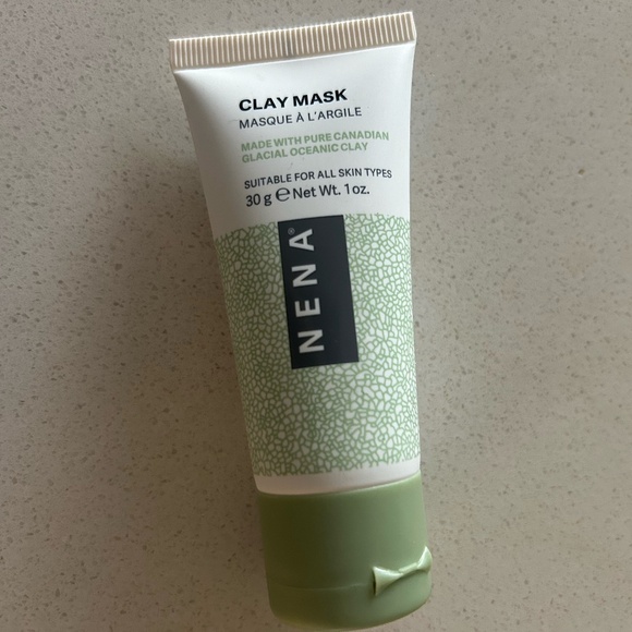 NENA Glacial Oceanic Clay Mask with Skincare Samples - Picture 11 of 16